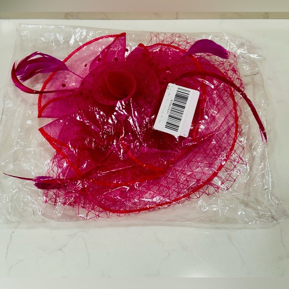 Beautiful ! Small Rose Mesh Feather Fascinator Headband ! - Picture 4 of 5